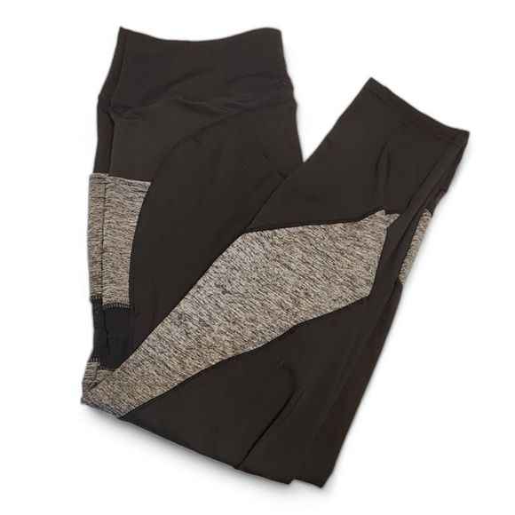 Set of 2 Leggings Women's 2XL with Pockets Black and Black/ Gray - Picture 3 of 10